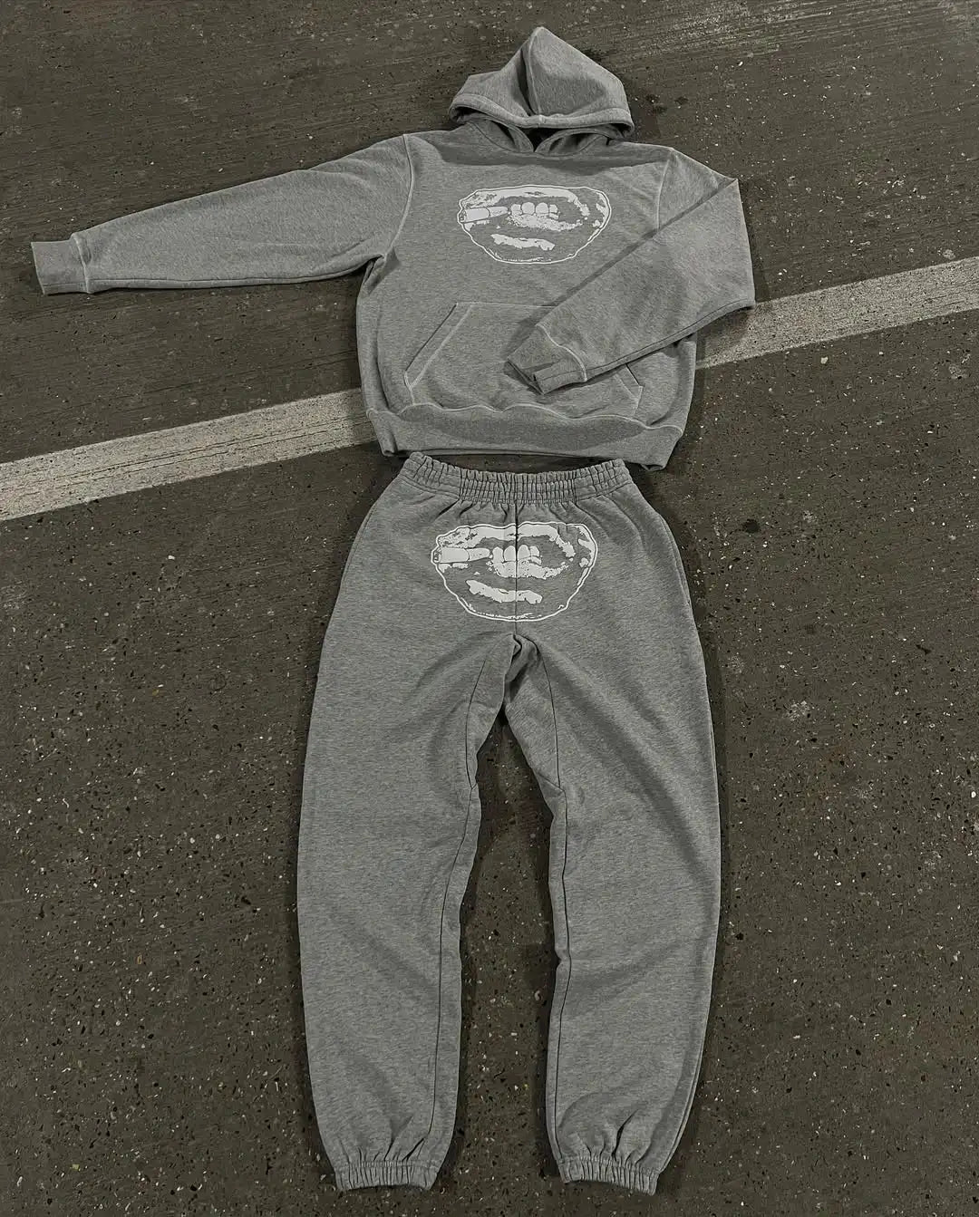 Punk hip hop fashion popular men suit American new Gothic Harajuku embroidery design jumper oversized loose casual tracksuit